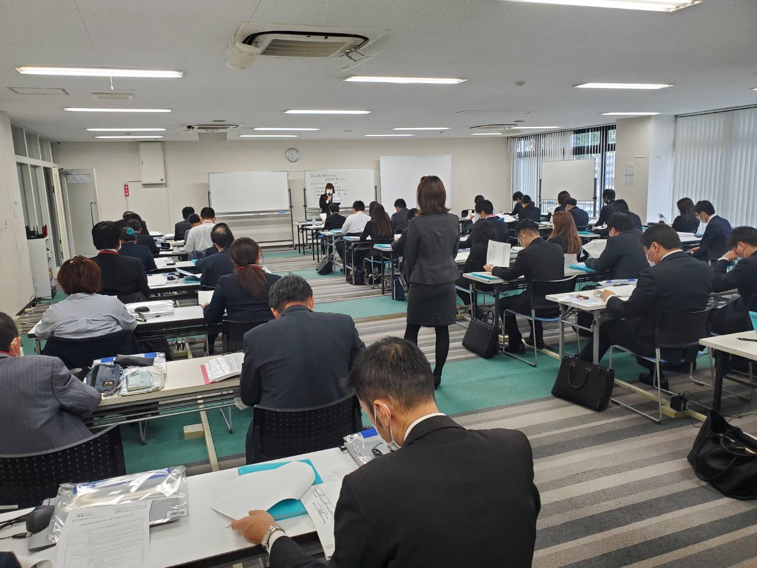 アートワーク（熊本県委託事業 - 新型コロナ対応再就職支援プログラム）研修の様子